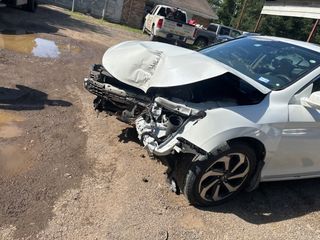 2017 Honda Accord EX-L - Primary Damage Left Image